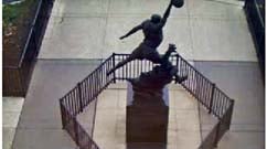 Michael Jordan Statue Cam